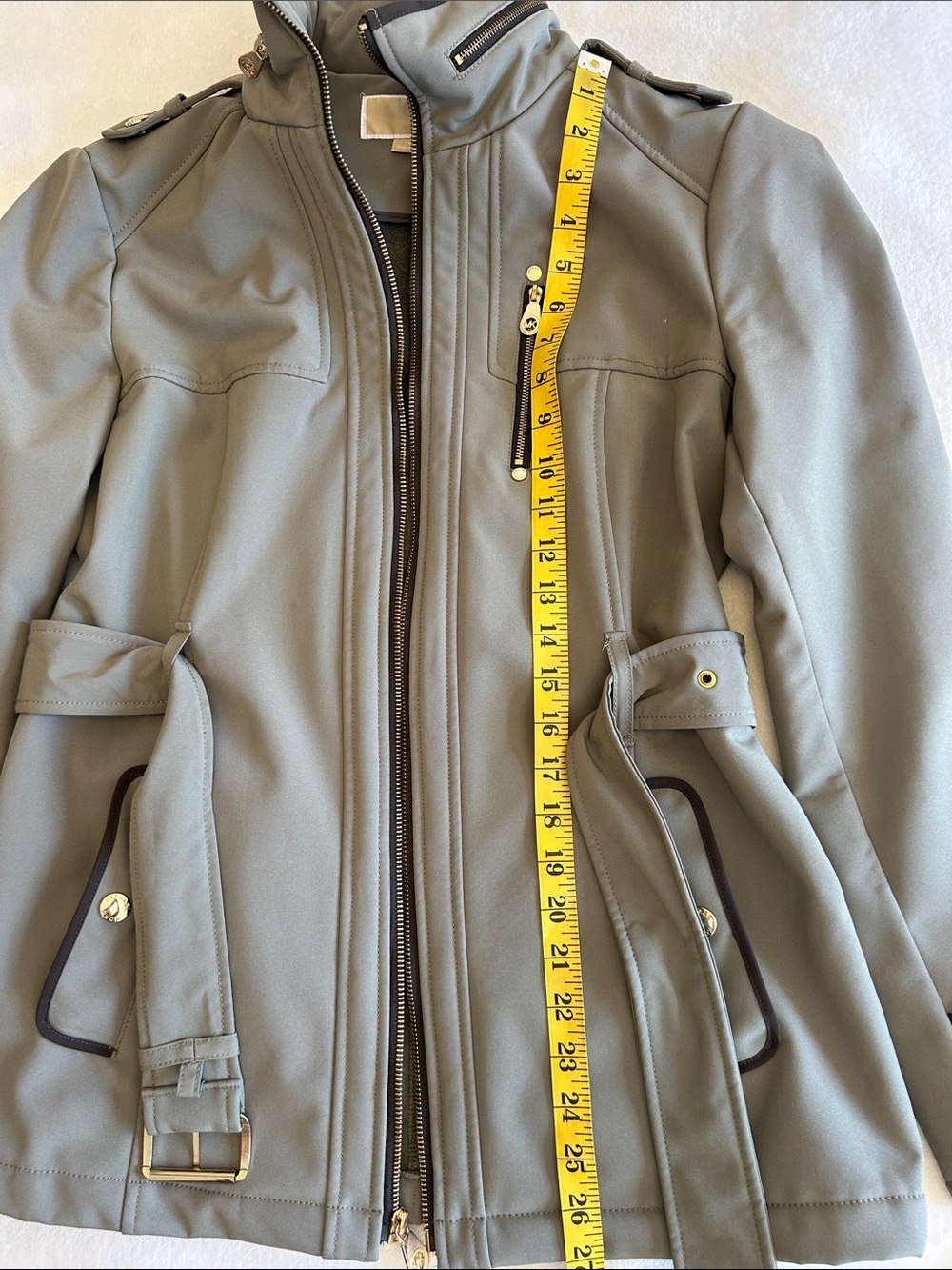 Michael Kors Women’s Softshell Olive Green Belted Jacket With Hidden Hood Size M - Picture 9 of 11